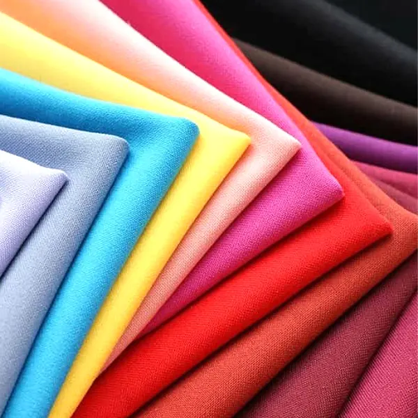 معرفی انواع پارچههای محبوب در لباس زنانه