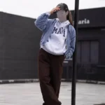 بامبر جین داخل ببعی آبی