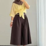 شلوار کتان دخترانه کوتاه قهوه ایی