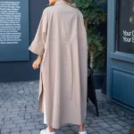 مانتو 6 دکمه بغل چاک دار کرم روشن