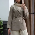 کت دخترانه دو دکمه کمربند دار هرمس کرم